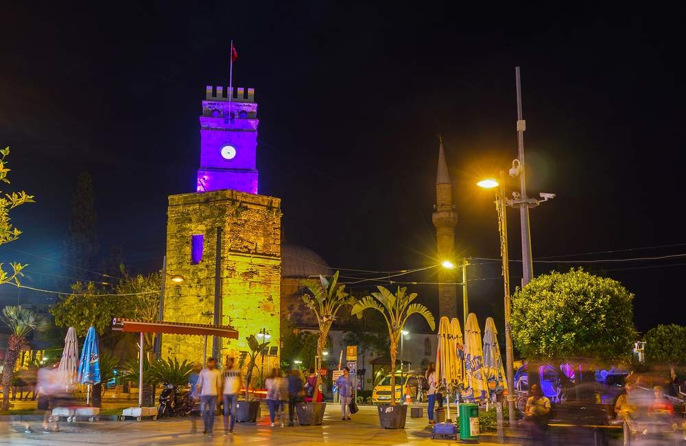 How Far Is Antalya from Istanbul? (Distance & Travel Options)