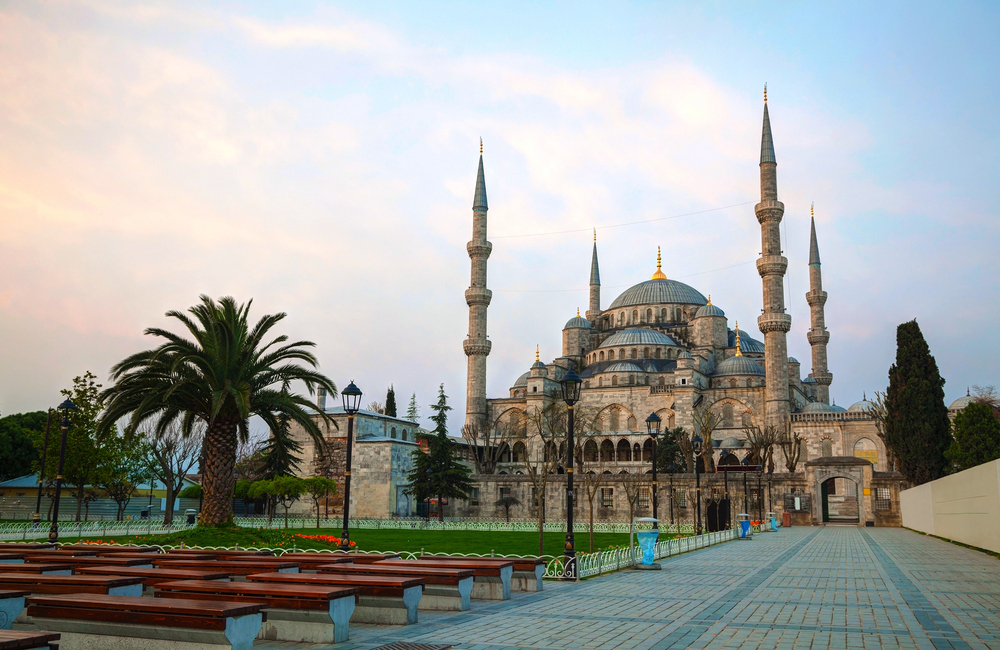 Visit Historic Sultanahmet Mosque