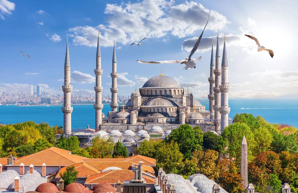 Beautiful Landmark Sultanahmet Mosque