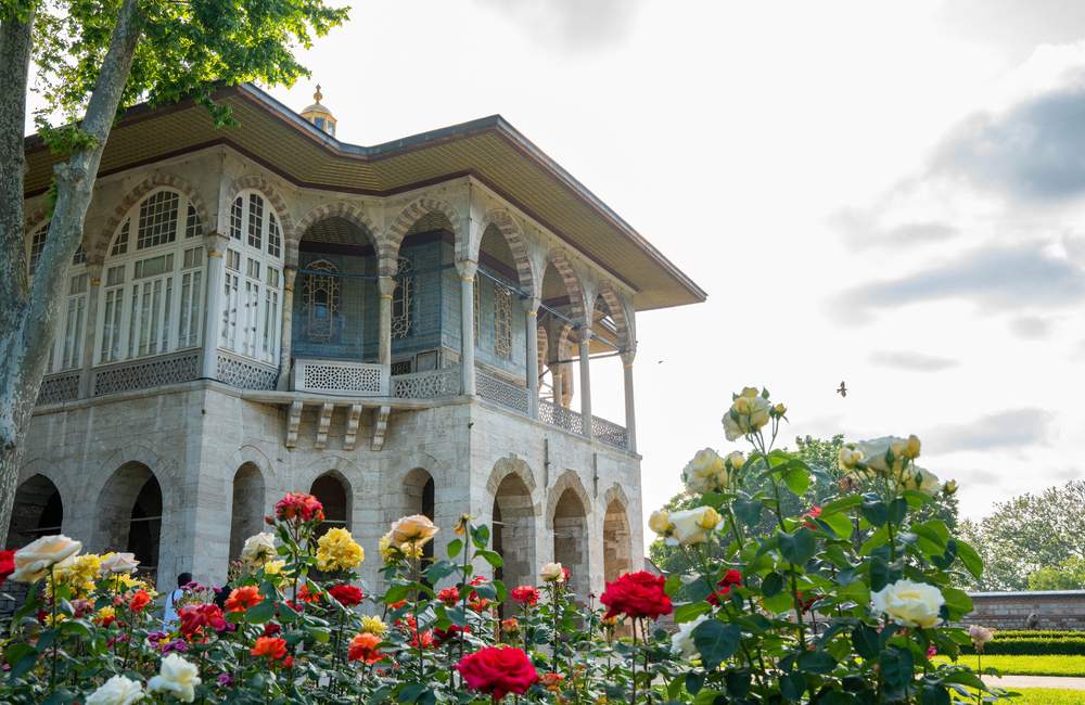 Topkapi Palace Treasury Hall Interior Photography